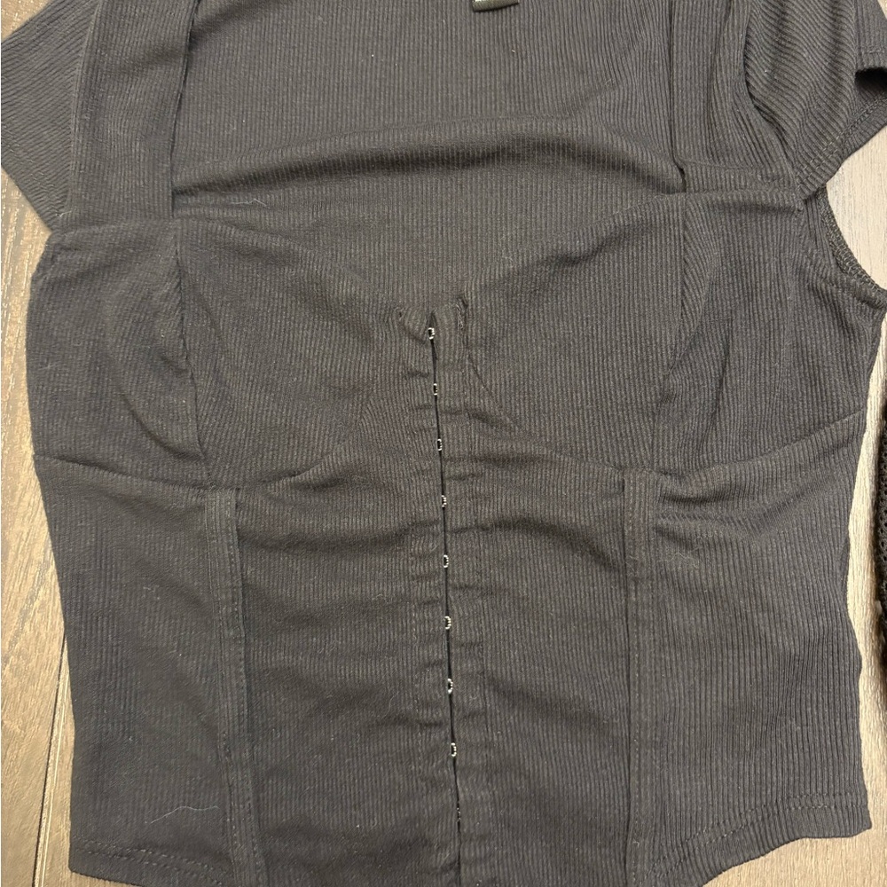 Forever 21 Black Hook Front Top‎ XS Gothic Grunge Fitted